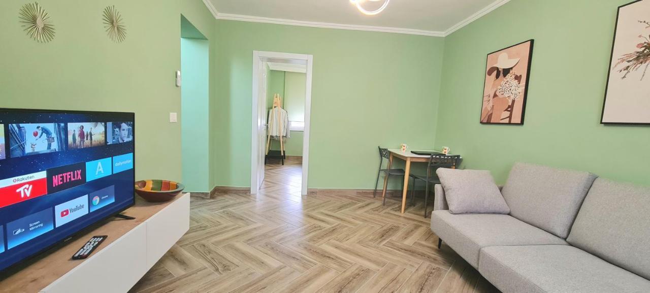 2V1 - Blloku Zy Apartment ติรานา ภายนอก รูปภาพ