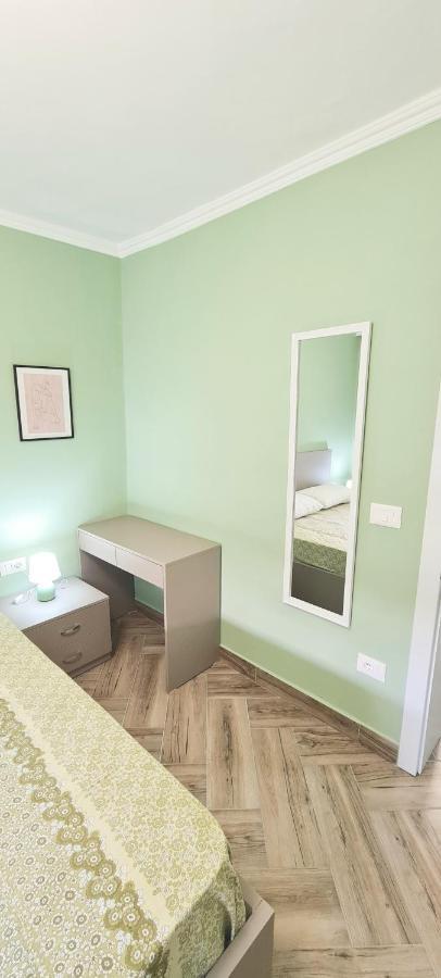 2V1 - Blloku Zy Apartment ติรานา ภายนอก รูปภาพ